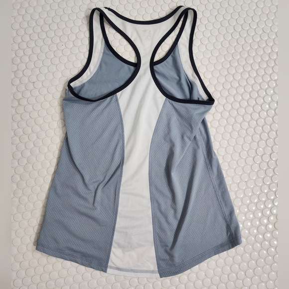 Loose fitting Athletic tank - Picture 5 of 6